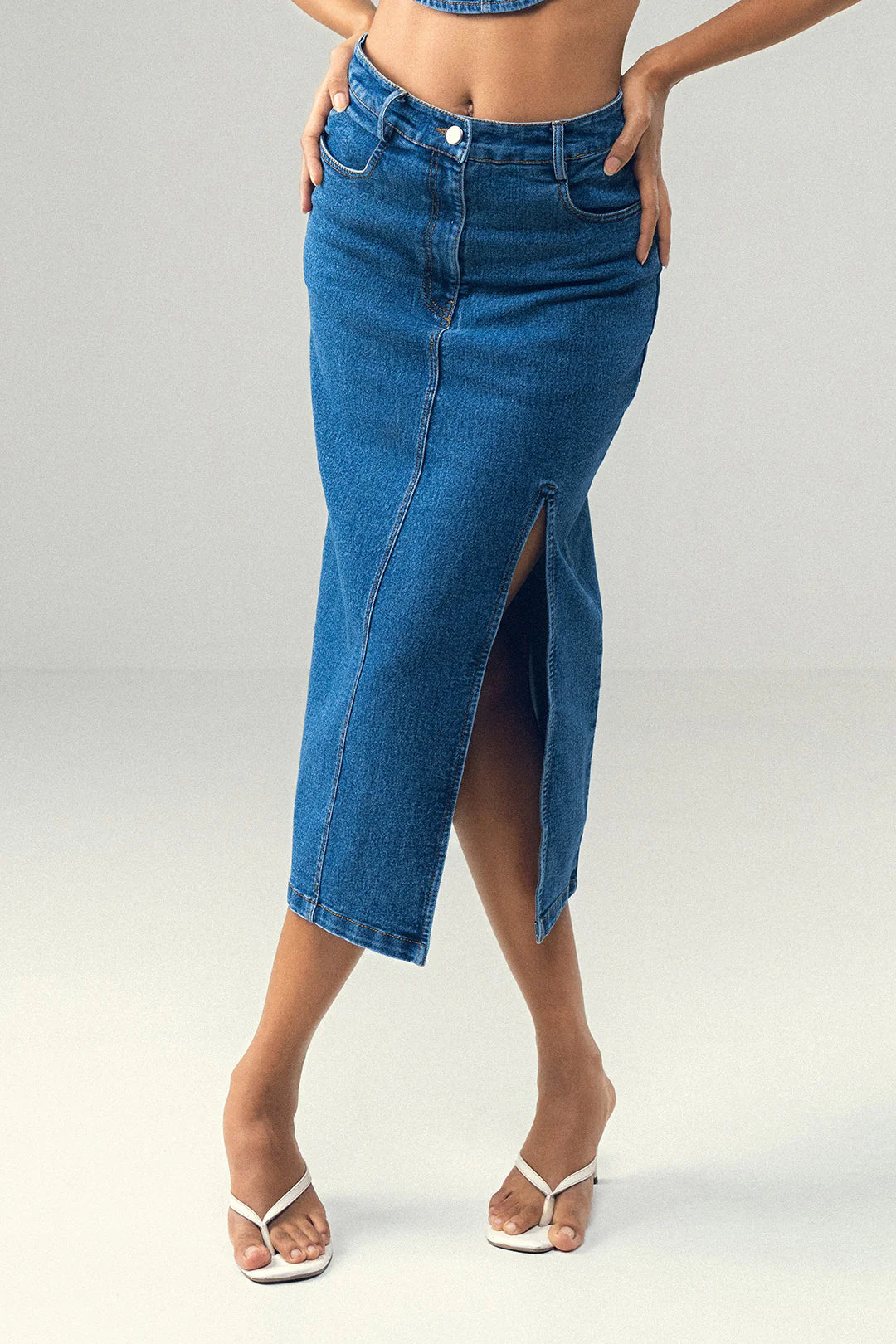 INDIGO SIDE-SLIT MIDI SKIRT
