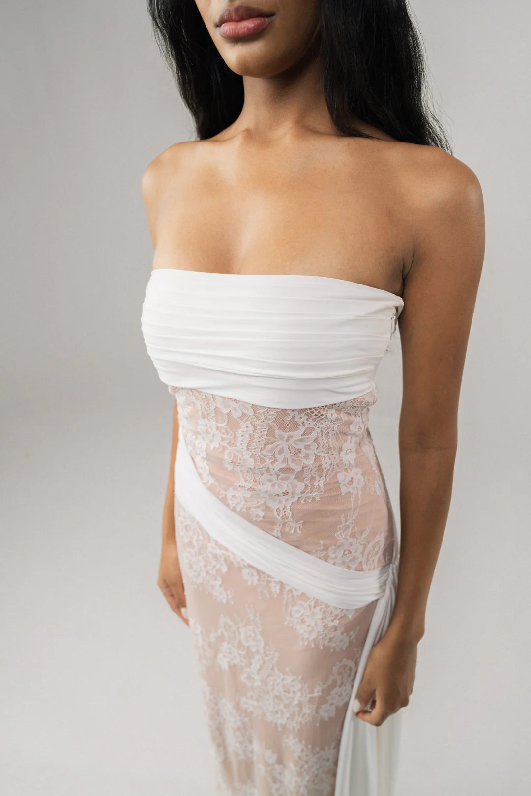 WHITE LACE BODYCON MAXI DRESS