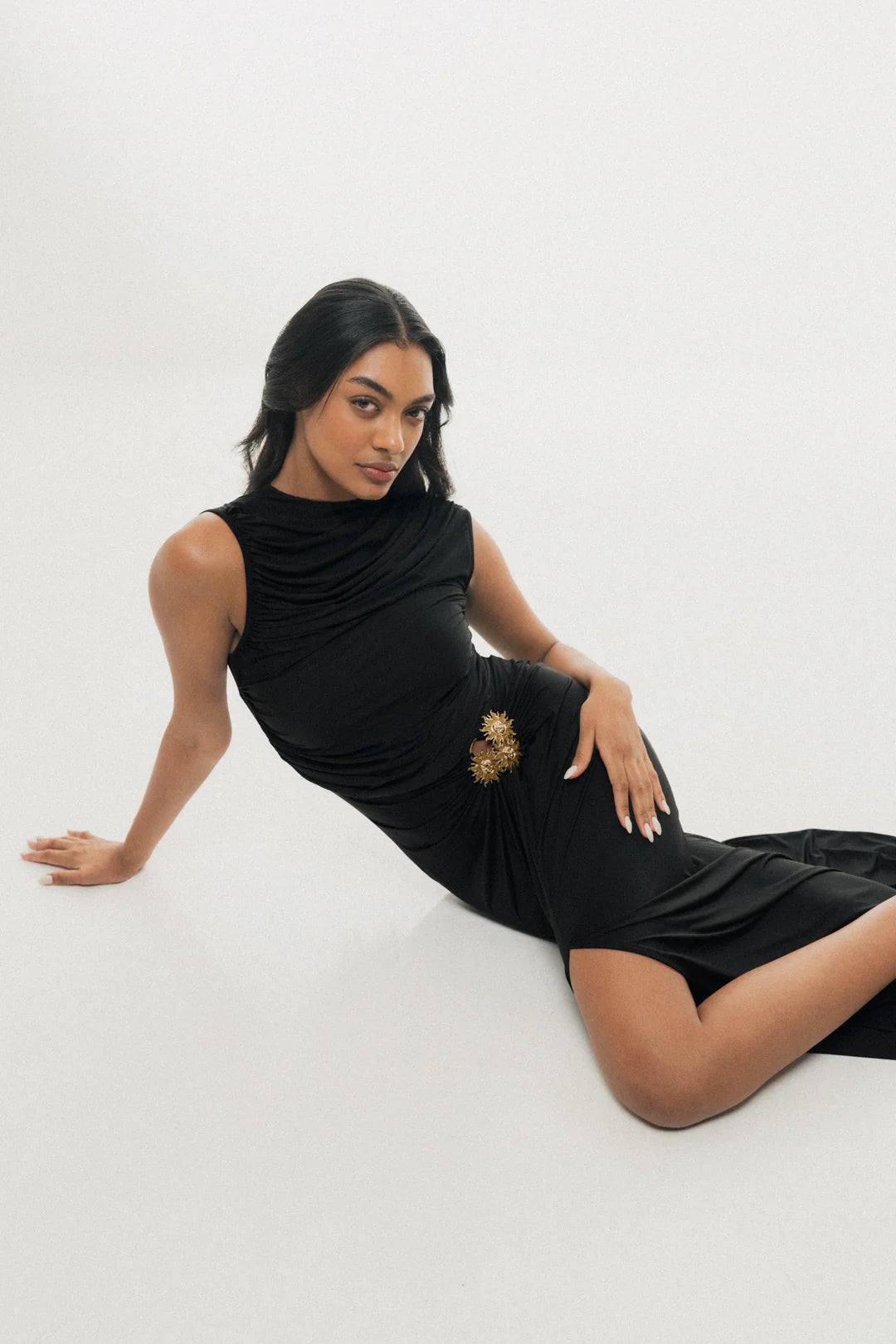 BLOOM BLACK FLARED MAXI DRESS WITH SUN BROOCH
